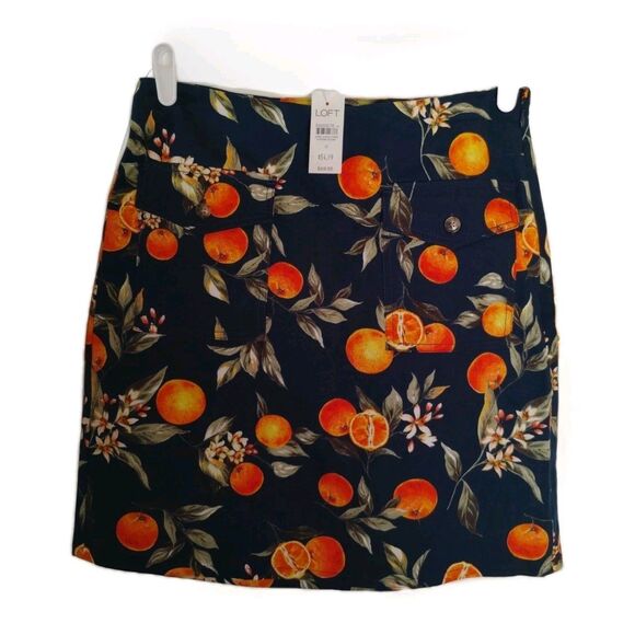Loft women's Denim mini Skirt Orange Print size 4 navy fruit print preppy fun - Picture 2 of 8